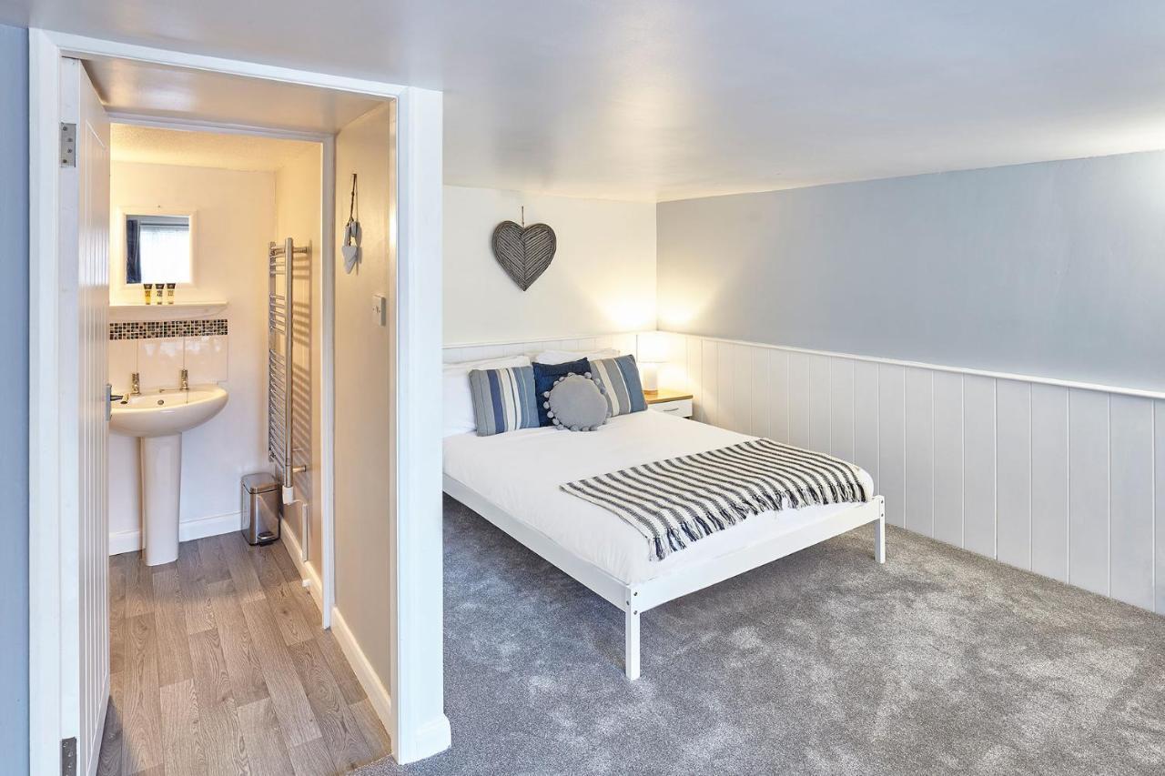 Host & Stay - Princess Place Studio Whitby Ngoại thất bức ảnh